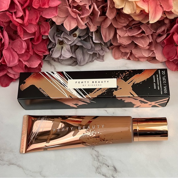 Fenty Beauty Body Sauce Body Luminizing Tint in Hunnie Hunnie - Picture 6 of 9